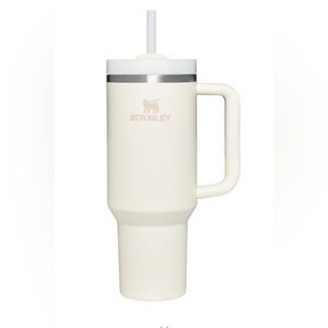 NWT Stanley 40 oz the Quencher H2.0 FLOWSTATE™ Tumbler